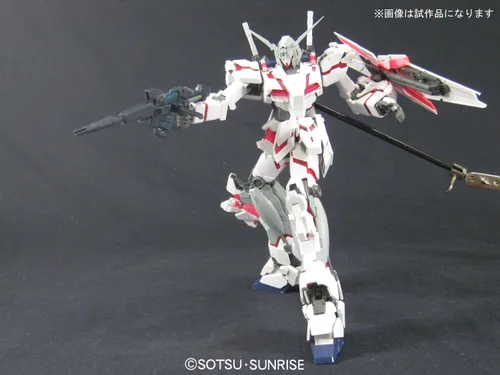 Vista 2 de Bandai Hobby RX-0 Unicorn Gundam HD Color con MS Cage Figura de grado maestro, escala 1/100