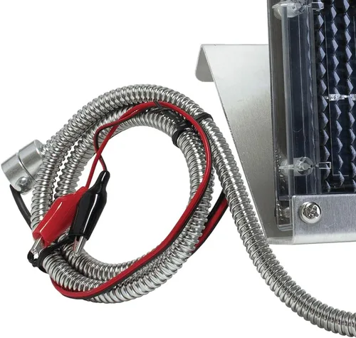 Vista 3 de Wildgame Innovations Cargador de Batería de Panel Solar Edrenaline para Alimentador de Ciervos al Aire Libre