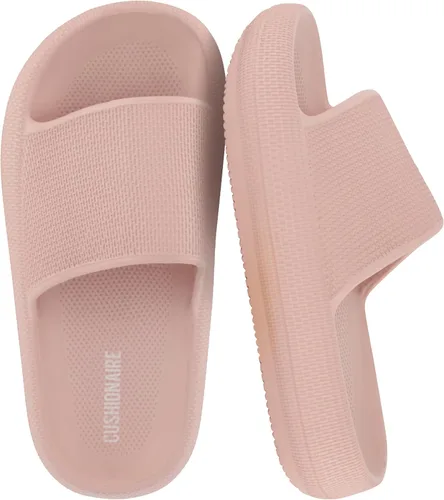 Vista 15 de CUSHIONAIRE Feather-K Cloud Slides, EVA Waterproof Pool Sandals for Kids Negro
