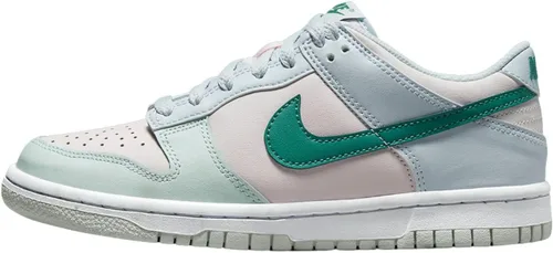 Vista 173 de Nike Kid's Dunk Low Sneaker