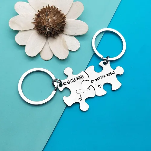 Vista 2 de Llavero de regalo para pareja de larga distancia, llavero de regalo para mejores amigos, juego de 2 llaveros de rompecabezas, regalo de amistad
