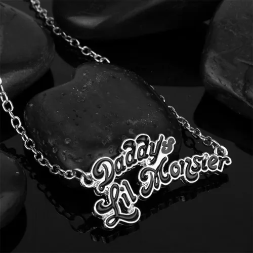 Vista 3 de Collar de joyería de Harley Quinn escuadrón suicida regalos vintage para adolescentes niños niñas hombres y mujeres