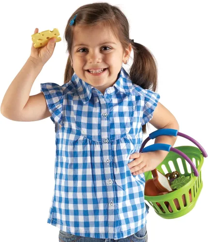 Vista 3 de Learning Resources New Sprouts Canasta de Almuerzo, Comida de Juguete, Set de 18 Piezas, Edades 18 Meses+
