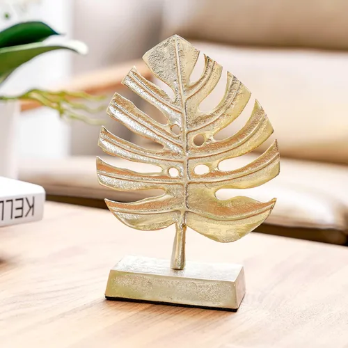 Vista 3 de MyGift Decoración de escultura de arte moderno de hoja de palmera de metal en tono latón, estatua de planta de Monstera - Hecho a mano en la India