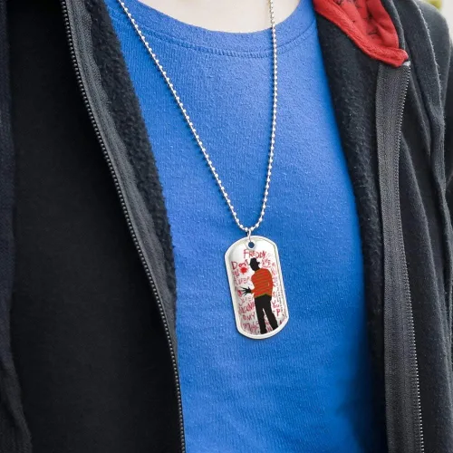 Vista 3 de GRAPHICS & MORE A Nightmare on Elm Street Freddy - Collar con colgante de placa de perro militar con cadena