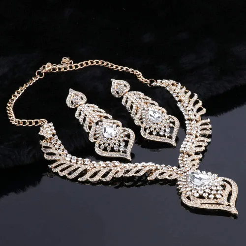 Vista 9 de Collar con colgante de corazón de diamantes de imitación de cristal de moda para mujer, accesorios de fiesta de boda nupcial