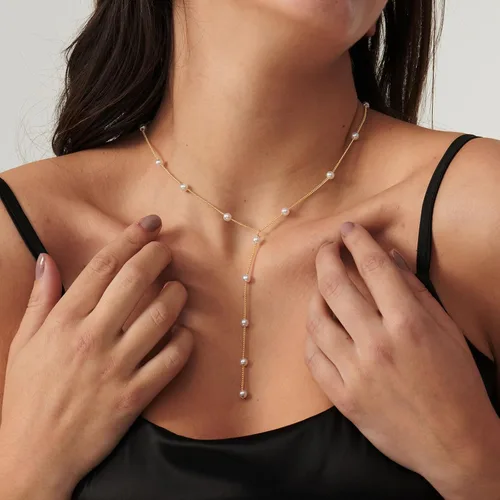 Vista 5 de VRIUA Pearl Necklaces for Women - 14k Gold Plated Dainty Pearl Necklace Simple Gold Pearl Necklace Everyday Minimalist Necklaces for Women
