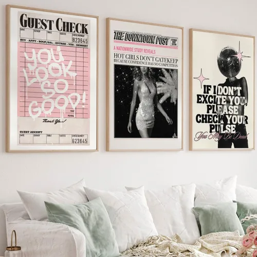 Vista 4 de Juego de arte de pared vintage en lienzo rosa con 3 imágenes de chicas geniales "You Look So Good" Póster de pinturas modernas y preparadas