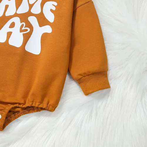 Vista 4 de BOIBOKOKO Traje de fútbol para recién nacido, niña, niño, sudadera para el día de juego, mameluco de manga larga, ropa de otoño e invierno