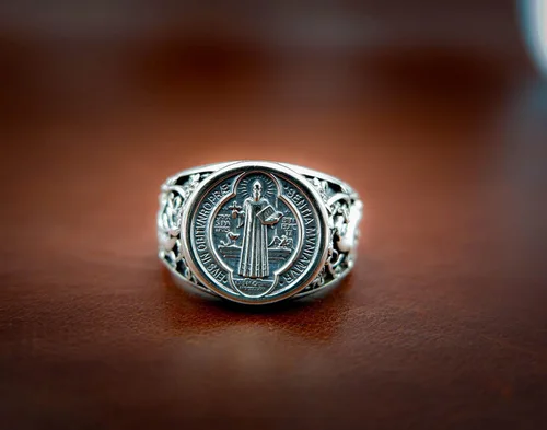 Vista 4 de Anillo de plata de ley 925 con sello católico de San Benito Medalla de San Benito, joyería de amuleto