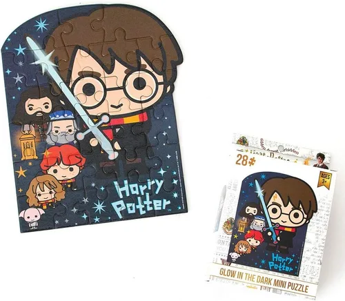 Vista 3 de Playhouse Rompecabezas de 28 piezas con forma troquelada de Harry Potter Chibi para niños que brillan en la oscuridad