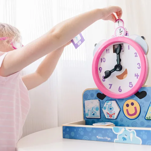 Vista 3 de Melissa & Doug Blue's Clues & You! - Reloj magnético de madera (31 piezas)