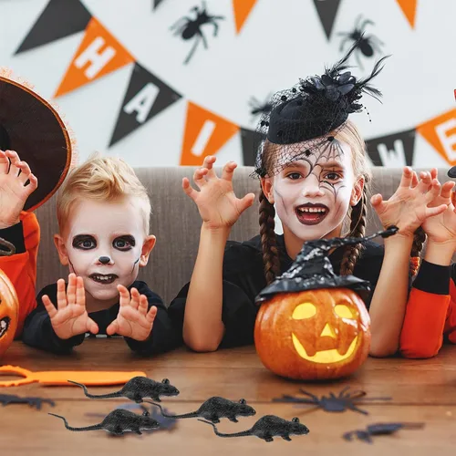Vista 4 de Toyvian 10 ratas falsas de Halloween, ratas de plástico negras para casa encantada, bar, decoraciones de fiesta, suministros de Halloween aterradores