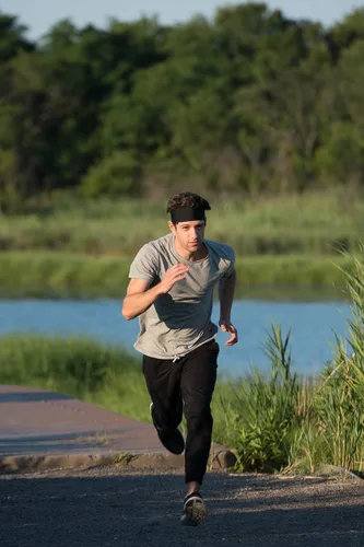 Vista 7 de Diademas para hombres y mujeres Banda deportiva para hombre y diadema deportiva que absorbe la humedad, bandas de sudor para correr, entrenamiento