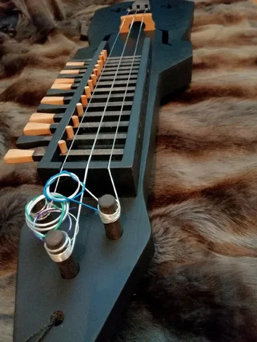 Vista 5 de Nyckelharpa/Moraharpa/Lira escandinava