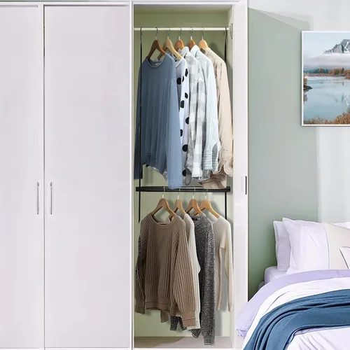 Vista 6 de Storage Maniac Barra Colgante para Armario, Organizador Colgante para Ropa con Ancho y Altura Ajustables, Barra para Colgar Ropa que Ahorra Espacio