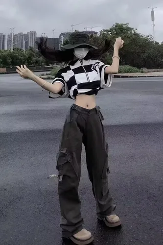 Vista 2 de Bopoft Pantalones cargo Y2K holgados de tiro bajo para mujer, pantalones holgados de moda Y2K, pantalones holgados casuales Cyber Y2k, ropa urbana