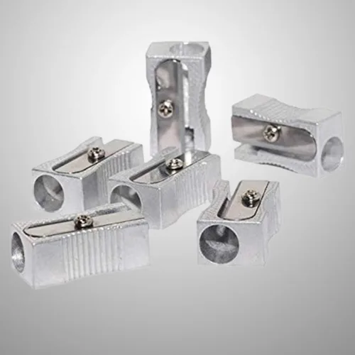 Vista 3 de NUOBESTY Sacapuntas a granel a granel, 10 sacapuntas manuales de metal con un agujero, para la mayoría de los lápices de tamaño, sacapuntas de metal