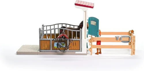Vista 8 de Schleich Horse Club - Juego de juguetes de caballo de 25 piezas Hannah y Cayenne con caballeriza y accesorios - Etiqueta de nombre de establo