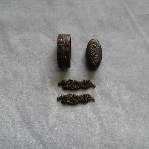 Vista 62 de Espada samurái japonesa KOSHIRAE – Fuchi Kashira Menuki 01-77