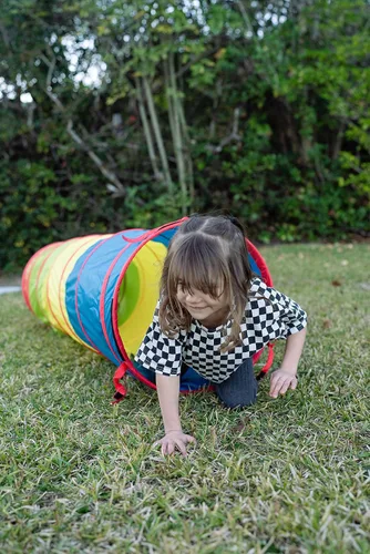 Vista 6 de Pacific Play Tents 20560 Colores Primarios 6' Túnel de Juego 72" x 19" x 19
