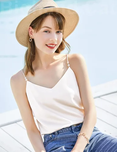 Vista 4 de IIG Camiseta sin mangas de seda con ribete de perlas para mujer, camisola de satén con cuello en V