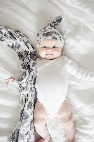 Vista 3 de Copper Pearl Baby Beanie Hat Top Knot