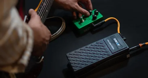 Vista 7 de Quick-Lok VP-2611 Pedal de volumen para teclado o guitarra (mono), 9.2 x 2.8 x 3.9 pulgadas