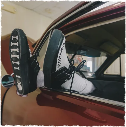 Vista 2 de T.U.K. Zapatillas bajas unisex