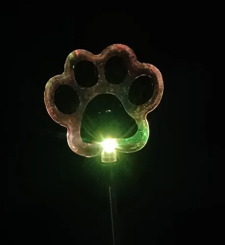 Vista 7 de Starry Illuminate - Juego de 2 luces solares de estaca para jardín, estilo cambiante de color (pata de perro)