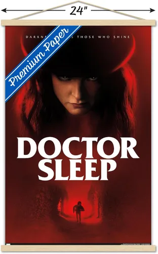Vista 3 de Trends International Doctor Sleep - Póster de pared con sombrero de una hoja, 22.37 x 34.00 pulgadas, paquete de impresión prémium y colgador
