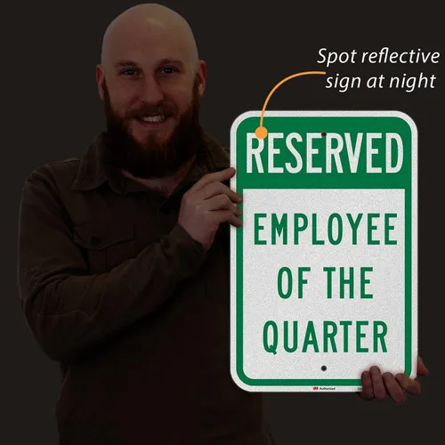 Vista 8 de SmartSign -K-7784-EG "Reserved - Employee Of The Quarter" Letrero de estacionamiento Aluminio reflectante de grado de ingeniero 3M de 12 x 18