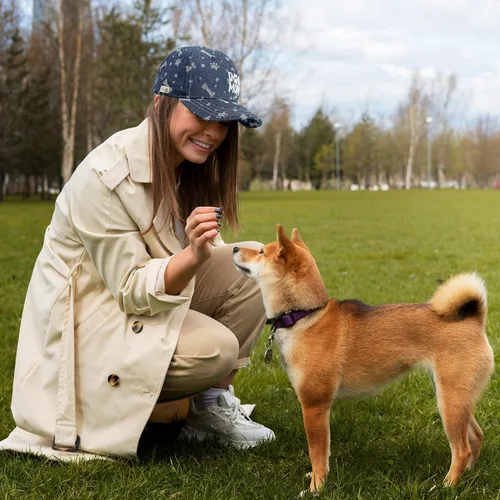 Vista 6 de Waldeal Gorra bordada de béisbol con diseño de perro para mujer, diseño de pata de jacquard, regalo para amantes