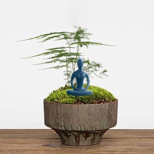 Vista 2 de Estatua de postura de yoga, figura de decoración zen, escultura de cerámica azul para decoración de escritorio del hogar, 2.1 x 3.3 pulgadas, 1
