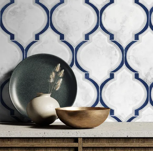 Vista 6 de NextWall Papel tapiz de vinilo y pelado de imitación de Ogee mármol (azul real y carrara)