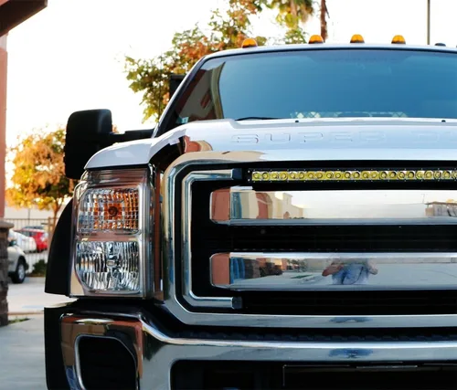 Vista 4 de iJDMTOY Kit de barra de luz LED de 30 pulgadas de montaje en rejilla superior compatible con Ford F250 F350 Super Duty 2011-2016, incluye (1) barra