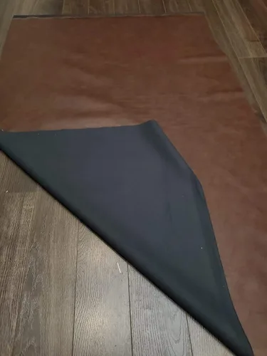 Vista 2 de NAT Leathers Cuero sintético vegano suave marrón PU (vegano aprobado por PETA) 1 yarda (36 pulgadas de largo x 54 pulgadas de ancho) cortado por