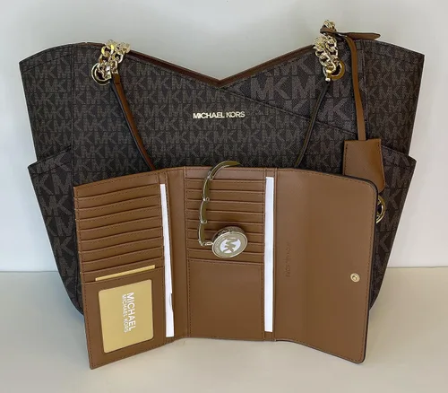Vista 3 de Michael Kors Jet Set - bolsa de hombro para viaje con cadena grande, cartera triple Michael Kors Jet Set.