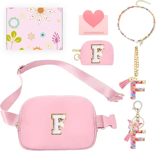 Vista 10 de Regalos de moda para niñas adolescentes, cangurera con monograma para niña con llavero, collar, dijes de taza, tarjeta de felicitación y caja