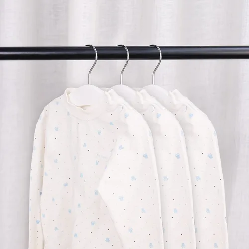 Vista 4 de Perchas de madera para bebés y niños, 10 piezas de madera natural para niños, ropa para niños, perchas para ropa de bebé