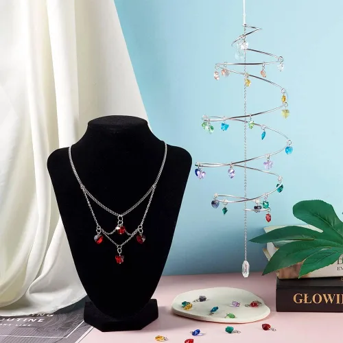 Vista 4 de Cheriswelry 96 dijes de cristal de mariposa transparente facetados, colgantes de corazón de amor, adornos colgantes de 51.732 in para hacer aretes