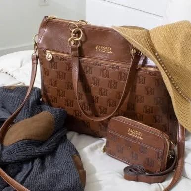 Vista 9 de Madalyn Bolsa de viaje de cuero vegano