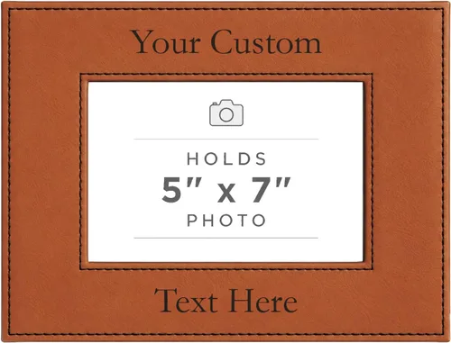 Vista 21 de Marco de fotos de piel sintética de cuero sintético grabado para añadir tu texto personalizado para colgar o en la mesa, marco de fotos familiares
