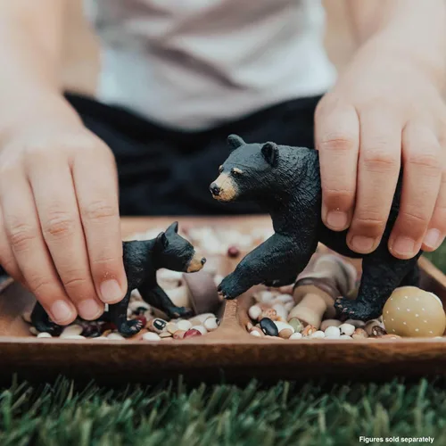 Vista 2 de Safari Ltd. Figura de oso negro de América del Norte, figura detallada de modelo de plástico de 4.5 pulgadas, divertido juguete educativo