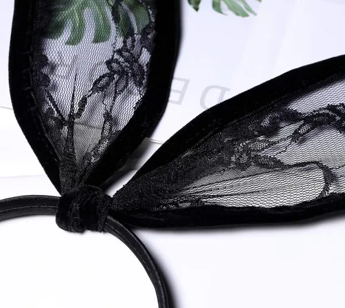 Vista 4 de BABEYOND Conjunto de disfraz de conejo para mujer diadema de conejo gargantilla de encaje guantes de lunares