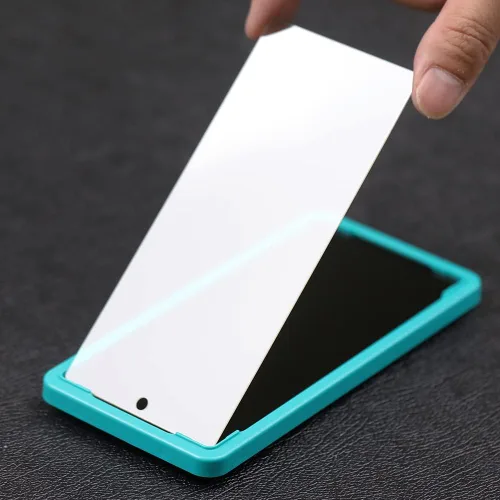 Vista 3 de Ibywind Protector de pantalla para Google Pixel 6a 5G 6.1", con protector de lente de cámara de metal, sin burbujas, fácil de instalar
