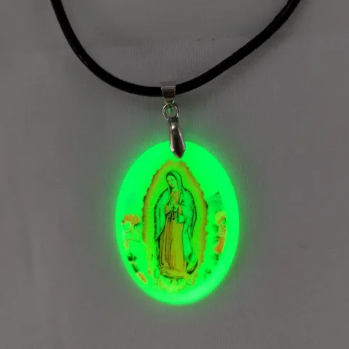 Vista 8 de PTGMH Miraculous Jewelry Collar de Virgen María ajustable para mujer Madrina Collar Señora de Guadalupe Colgante Oval Resina Resplandor