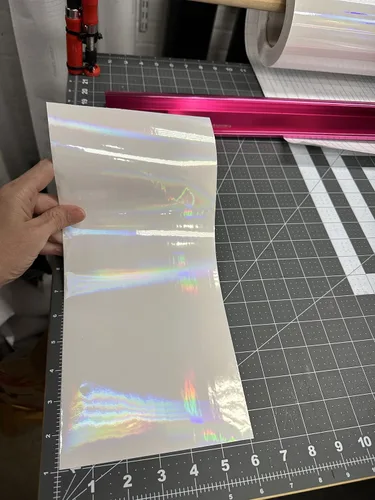 Vista 2 de Clear Holographic Oil Slick Cold Laminating Sheets Self Adhesive (8 x 11)
