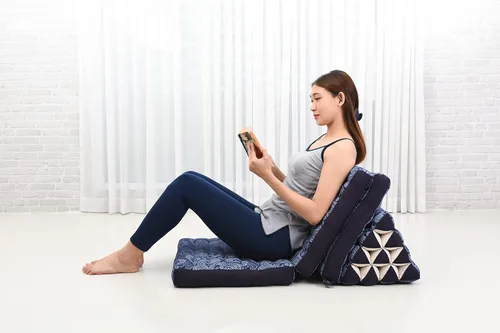 Vista 4 de Leewadee Colchón de suelo con cojín triangular, silla de piso con soporte para el respaldo, silla reclinable de lectura y cama para dormir, cojín