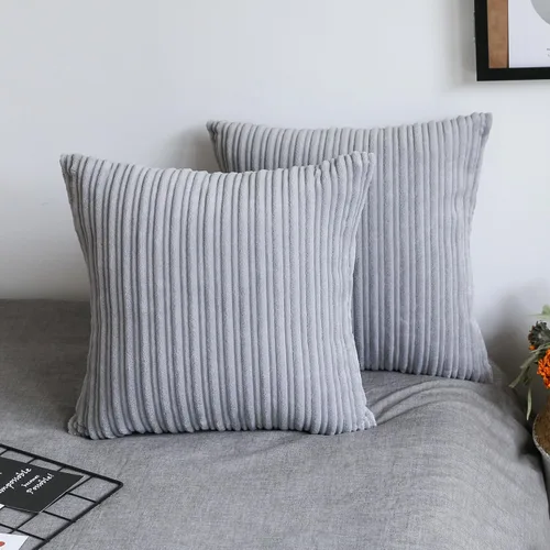Vista 35 de UGASA - Fundas de almohada decorativas de terciopelo suave y sólidas de Navidad para sala de estar/sofá, 16 x 16 pulgadas, 2 unidades, color burdeos